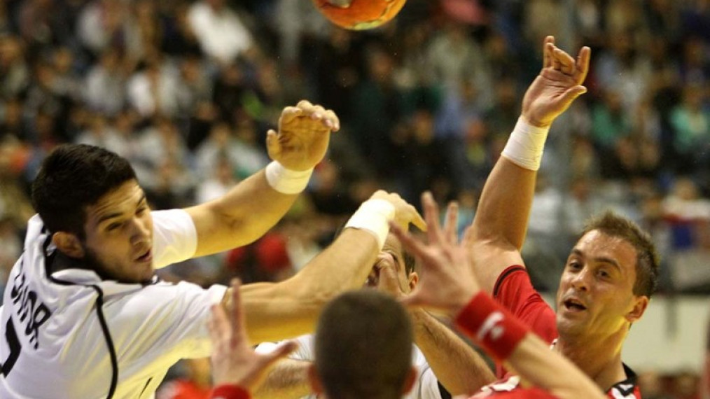 Рукомет: Србија - Црна Гора 25-21