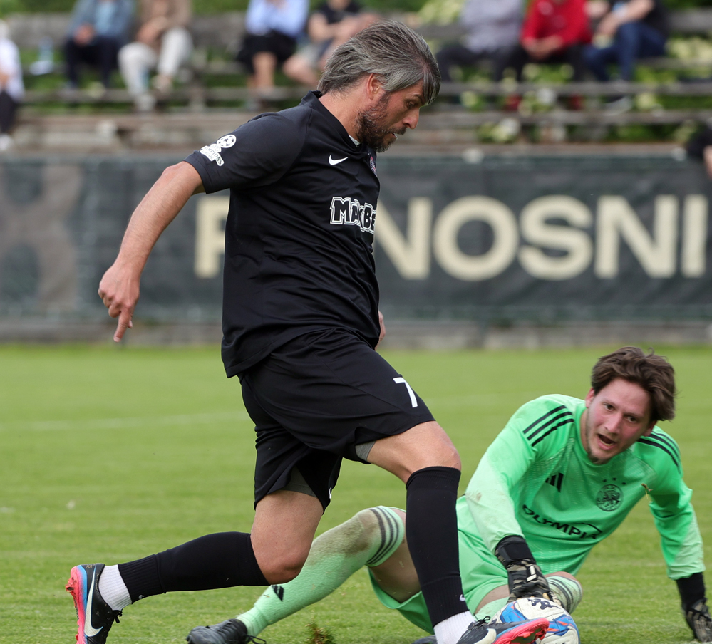 fkp-ajax1314-1778436320.jpg