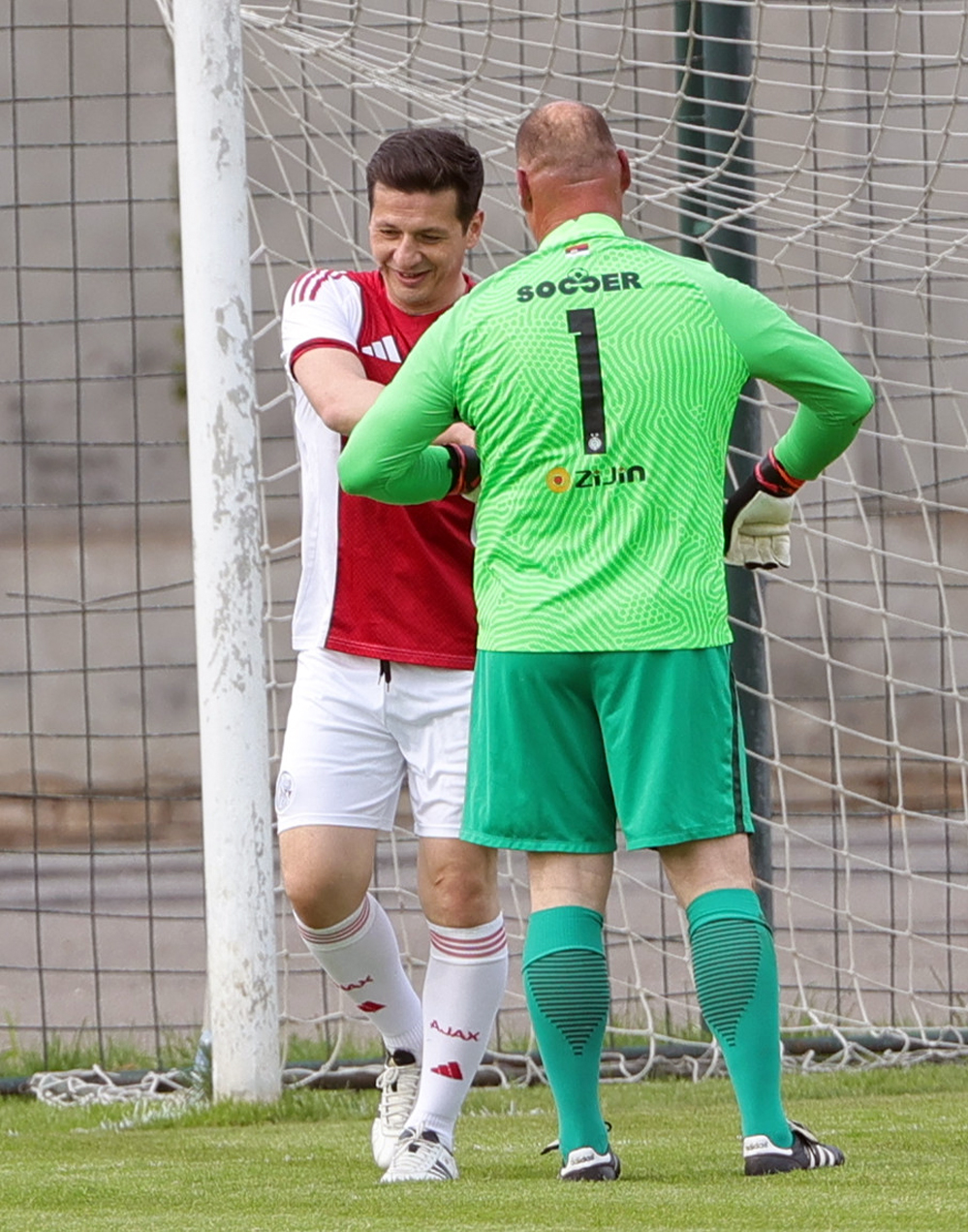 fkp-ajax1320-1778436281.jpg