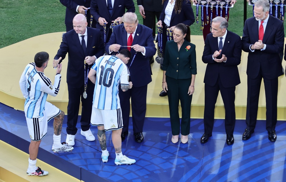 14161983.jpg
