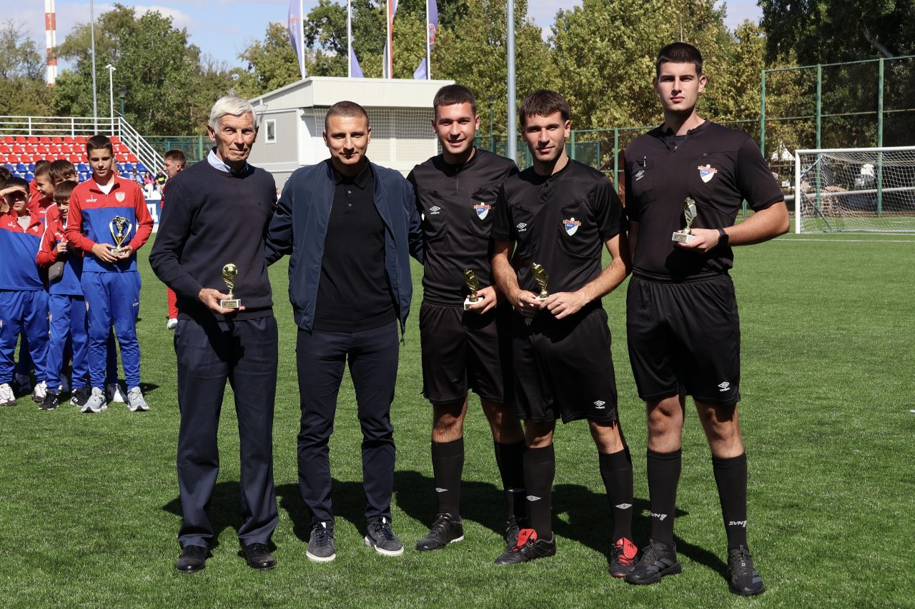 lazar-lukic-sa-sudijama.jpg